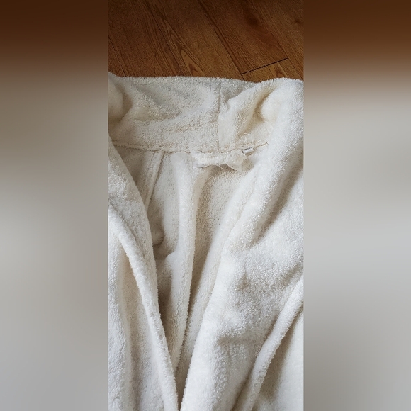 Waterworks Bathrobe Large - Picture 2 of 4